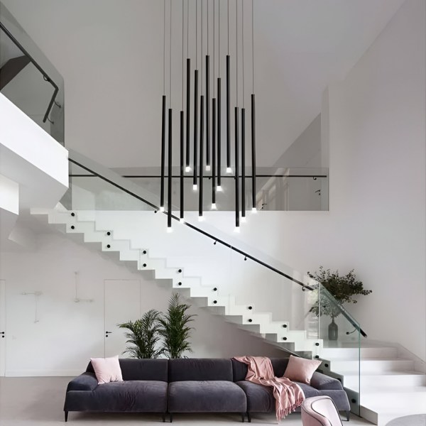 LAMPARA-COLGANTE-DE-TUBOS-MINHA-DE-13-LUCES-NEGRO-AMBIENTE