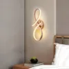 lampara-infinito-led-dorado-lujo