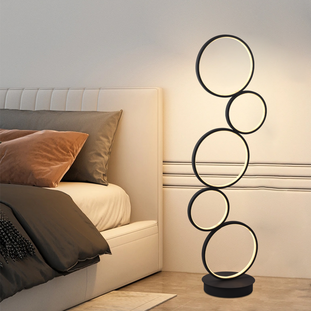 lampara-dePISO-led-inteligente-LUXICA-DESIGNLUX-FLOW-FL51012-AMBIENTE Lampara para piso LED moderno a control remoto para ajustar la intensidad y temperatura de color con 3 cambios de luz 108W KRIS